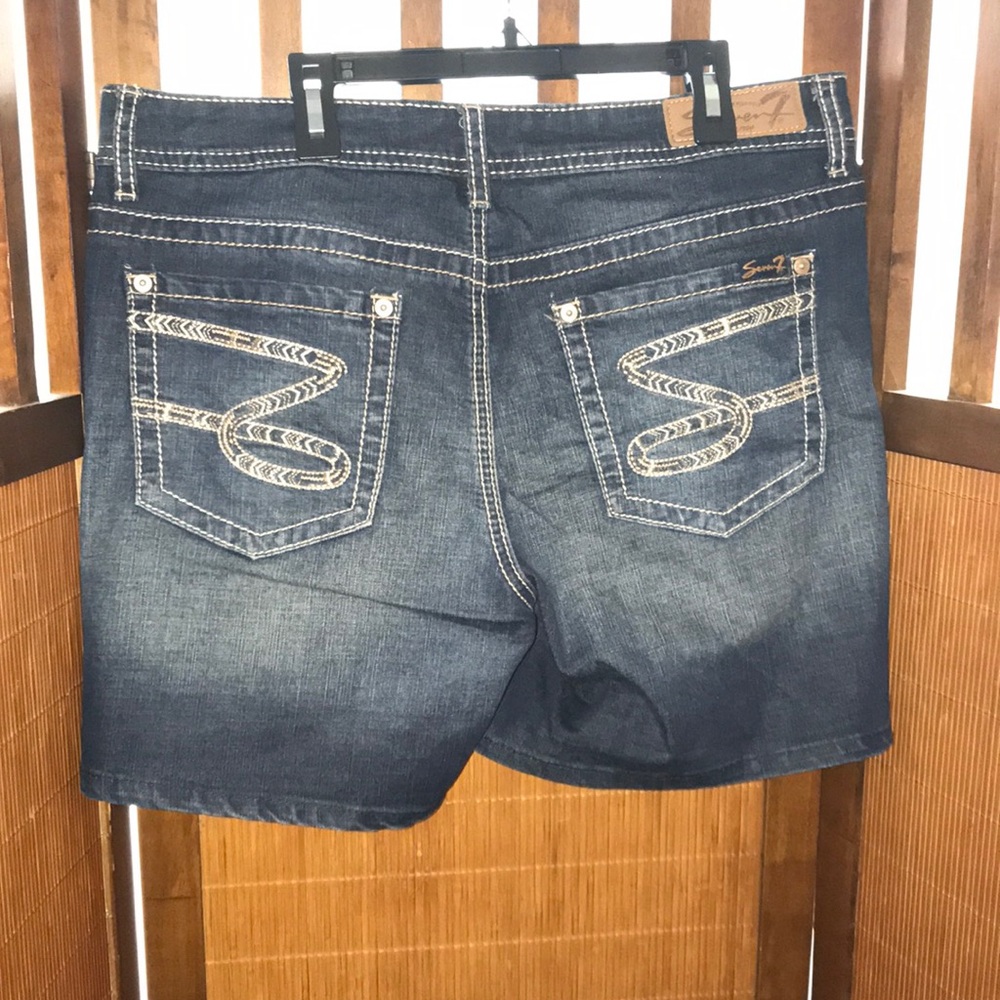 Seven7 Shorts 12 🌸